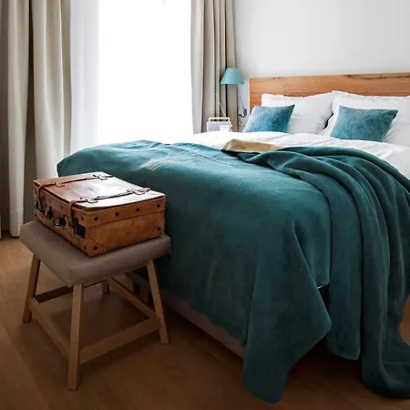 Reetdorf Geltinger Birk Kuenstlerkate Sommerbrise Holiday home